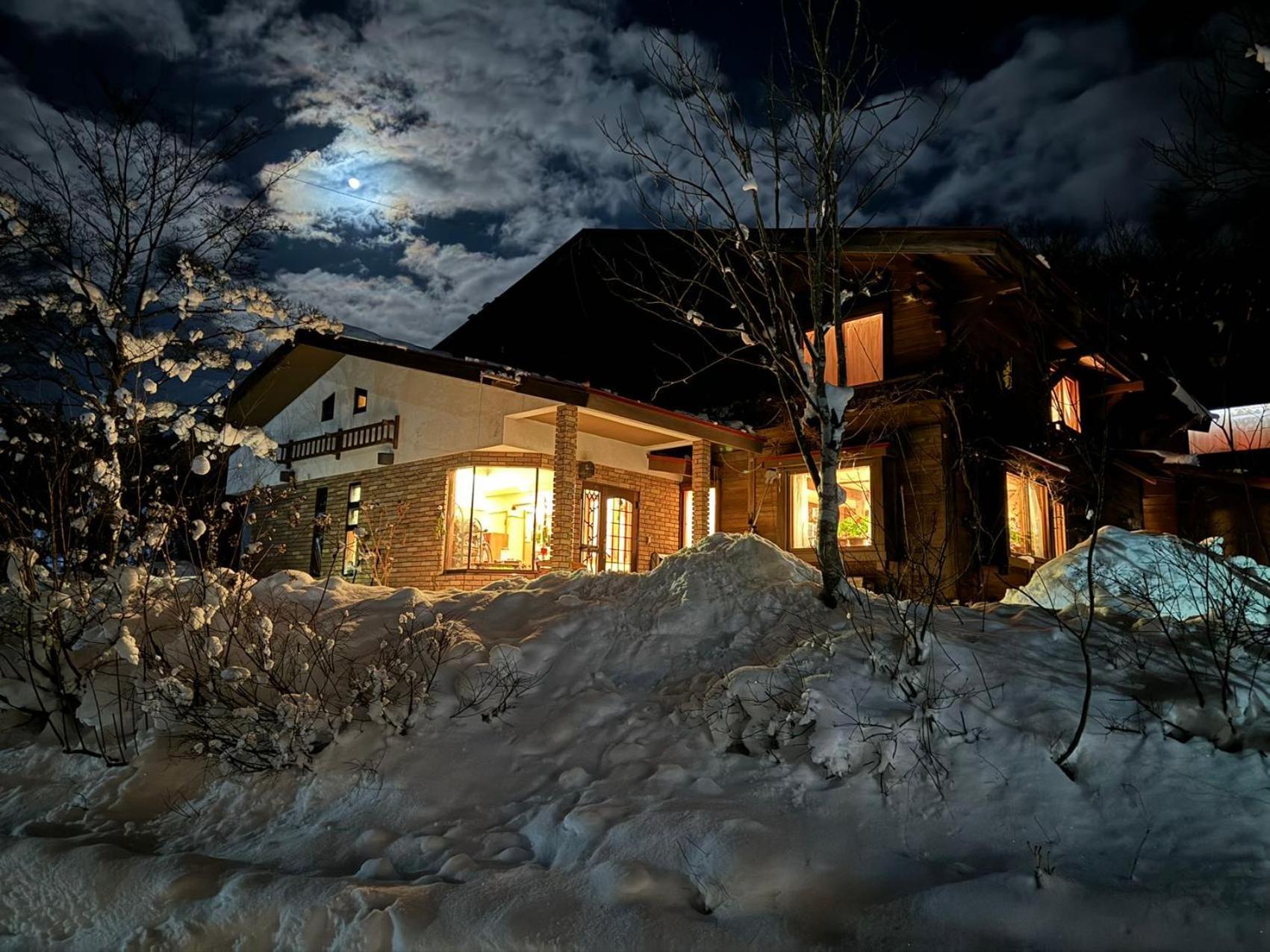 Snowfall Meteor 飛雪流星 上山市 外观 照片